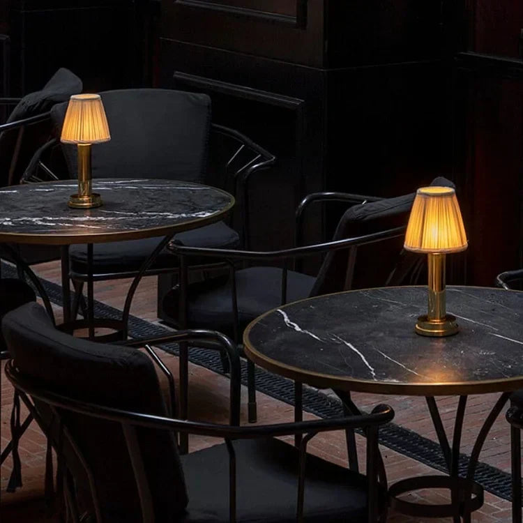 Lampe de table LuxeLoom